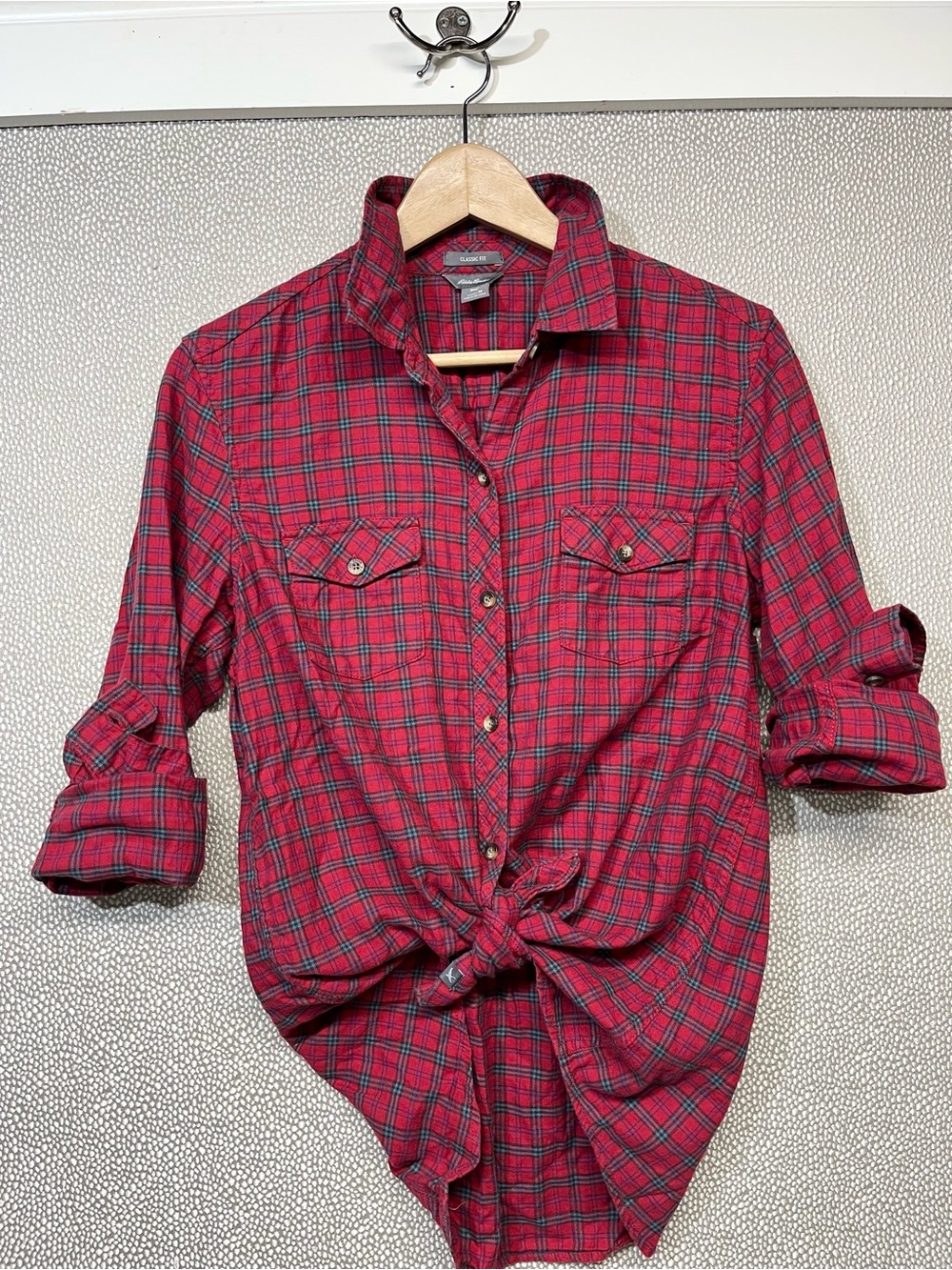 M Eddie Bauer Red Plaid Button-Up Shirt Classic Fit